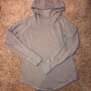 Columbia pullover sweater